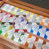 آبرنگ 48 رنگ افرا مدل جعبه چوبی